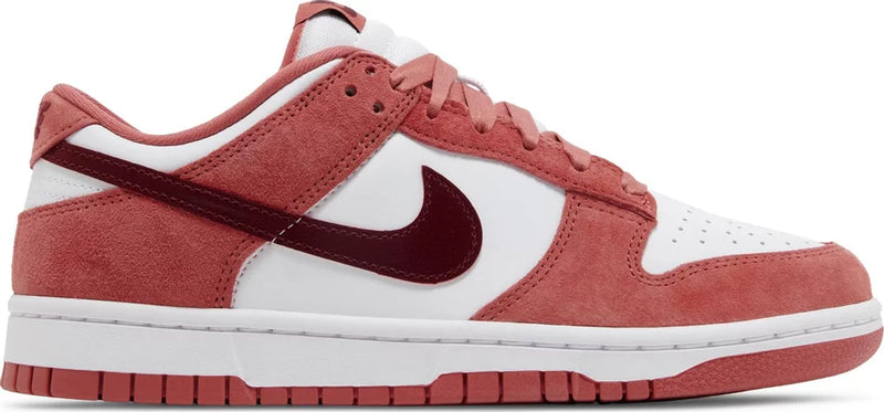 Dunk Low 'Valentine's Day 2024'