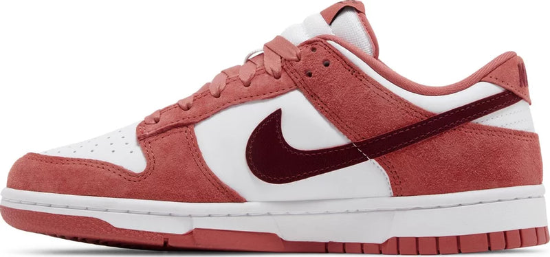 Dunk Low 'Valentine's Day 2024'