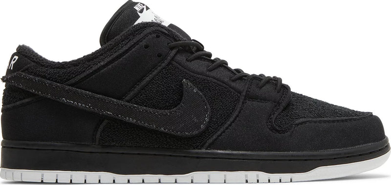 Gnarhunters x Dunk Low SB 'Black'