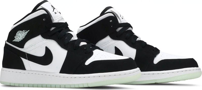 Air Jordan 1 Mid SE GS 'Glow in the Dark Panda'