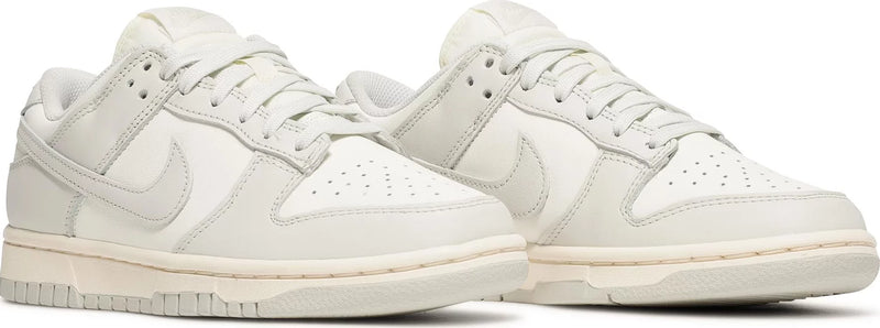 Dunk Low 'Light Bone'