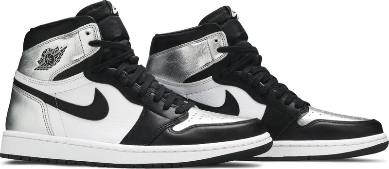 Air Jordan 1 Retro High OG 'Silver Toe'