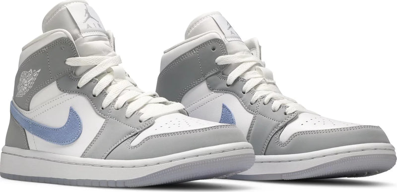 Air Jordan 1 Mid 'Wolf Grey Aluminum'