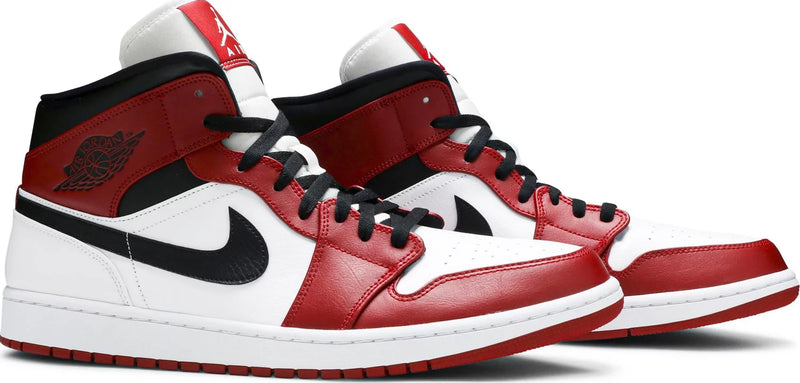 Air Jordan 1 Mid 'Chicago'