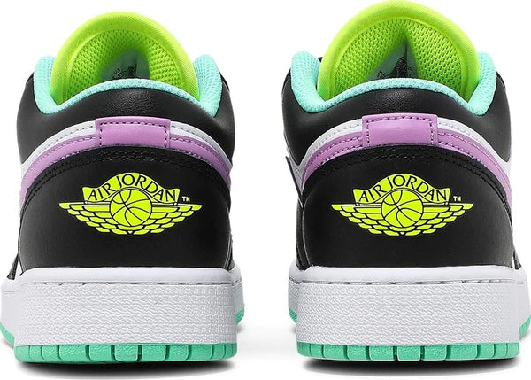 Air Jordan 1 Low GS 'White Violet Shock'