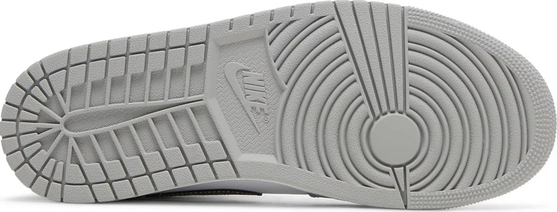Air Jordan 1 Mid 'Light Smoke Grey'