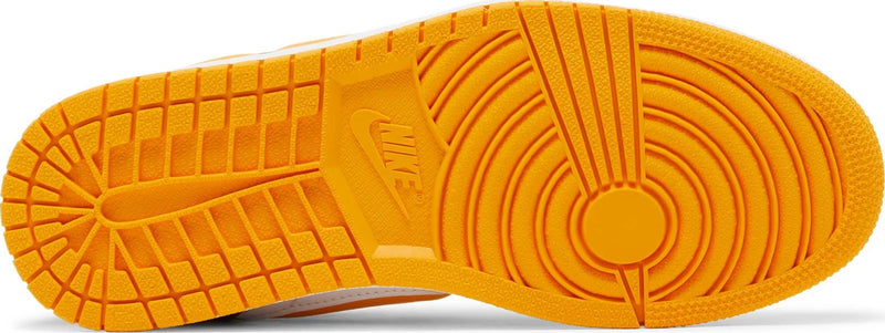 Air Jordan 1 Low FlyEase 'White Taxi'